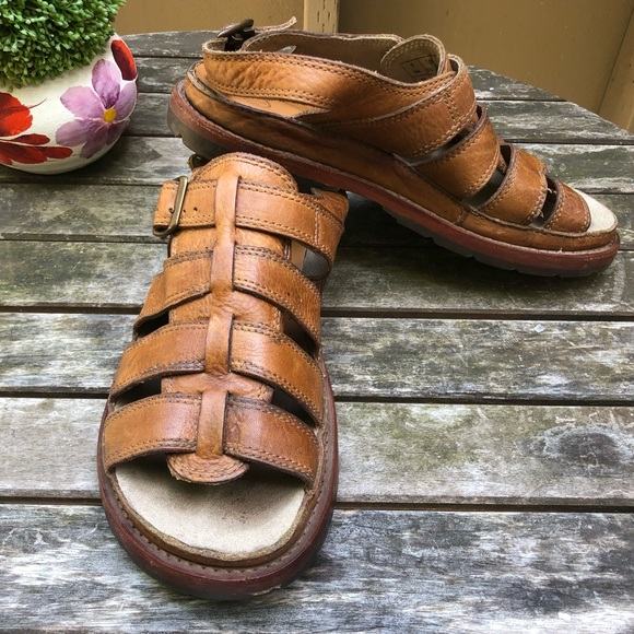 Dr. Martens Other - Dr martens fisherman leather sandals